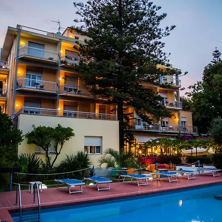 Eden Park Diano Marina