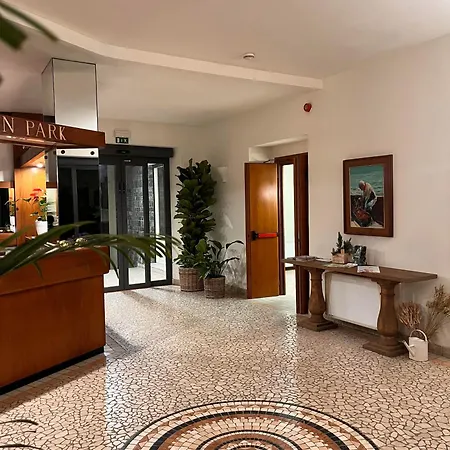 Eden Park Hotel 4*