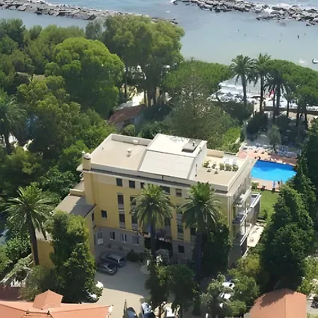 Eden Park 4* Diano Marina